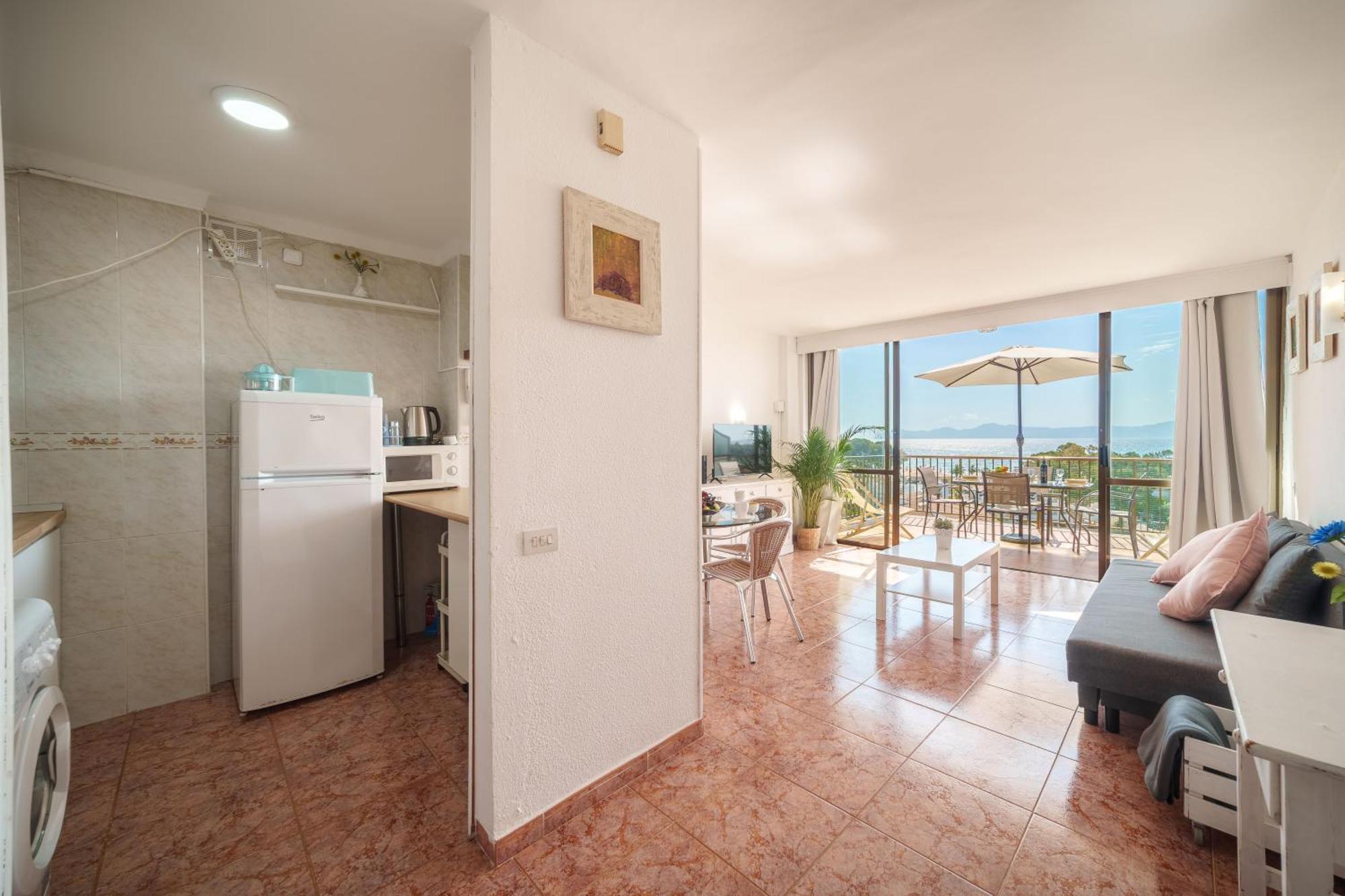 The Shell Ii, Views And Pool Apartment